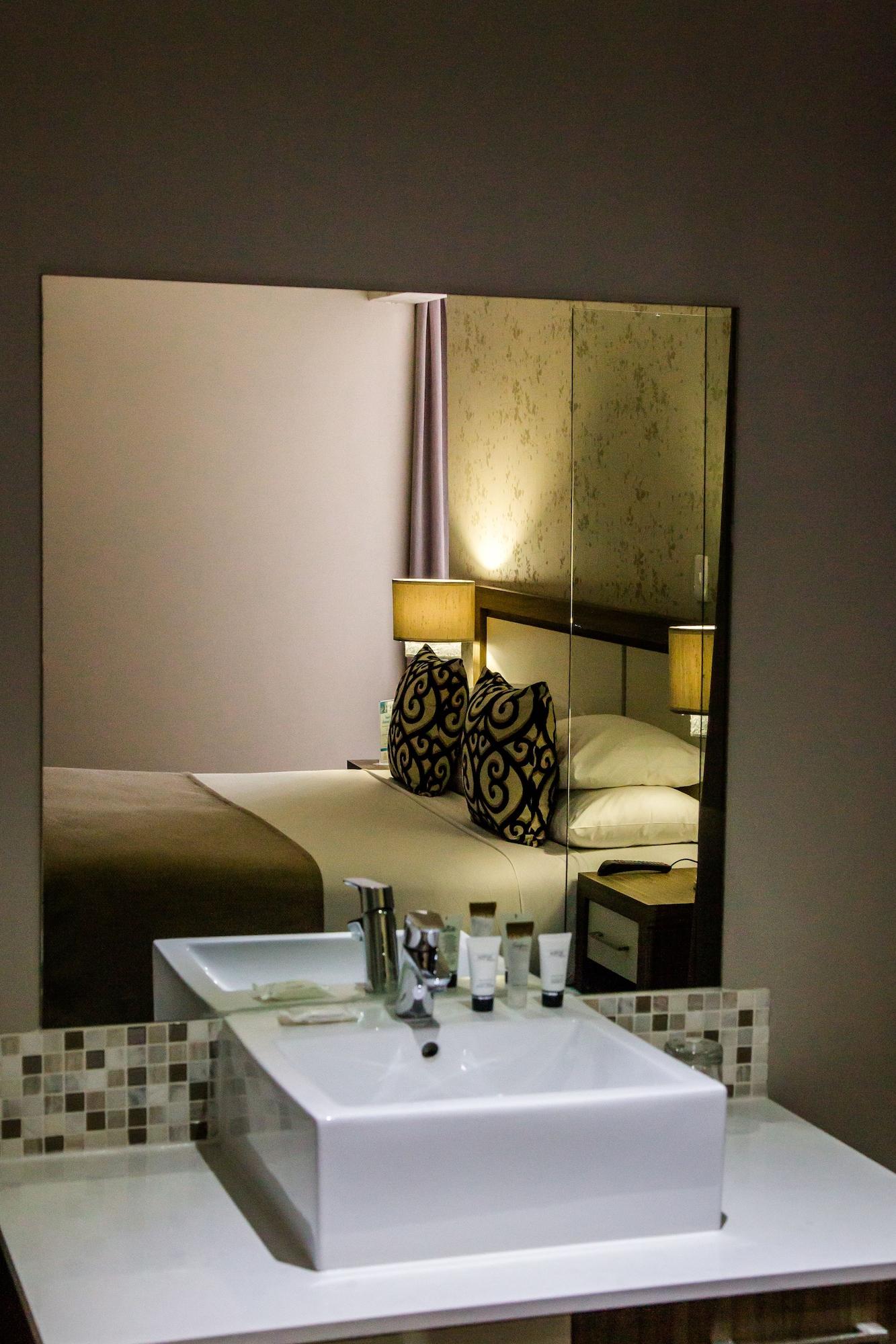 The Waterfront Hotel & Spa By Misty Blue Hotels Durban Exteriör bild